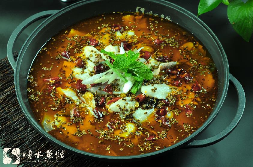 順?biāo)~館，重慶魚火鍋的代表性品牌
